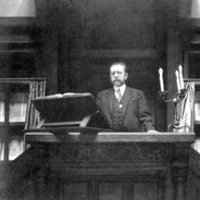 Leo S. Olschki in his office.